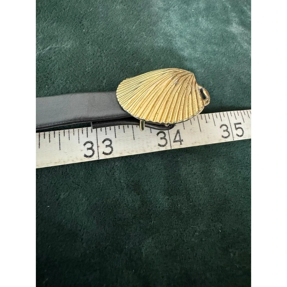 Vintage Seashell Belt Size S/M Black Gold Buckle Skinny Coastal Classic Chic